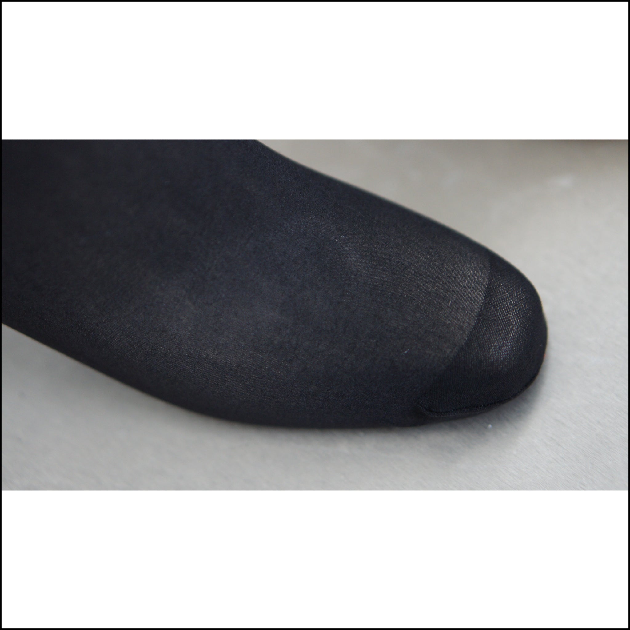 CALLIAH LACE STAY-UP - AURABLEND